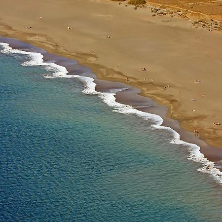 Barlovento By Rentmedano Luxury Beach Front Apartment With Fantastic Ocean Views El Médano Екстериор снимка