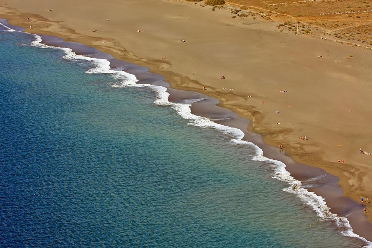 Barlovento By Rentmedano Luxury Beach Front Apartment With Fantastic Ocean Views El Médano Екстериор снимка